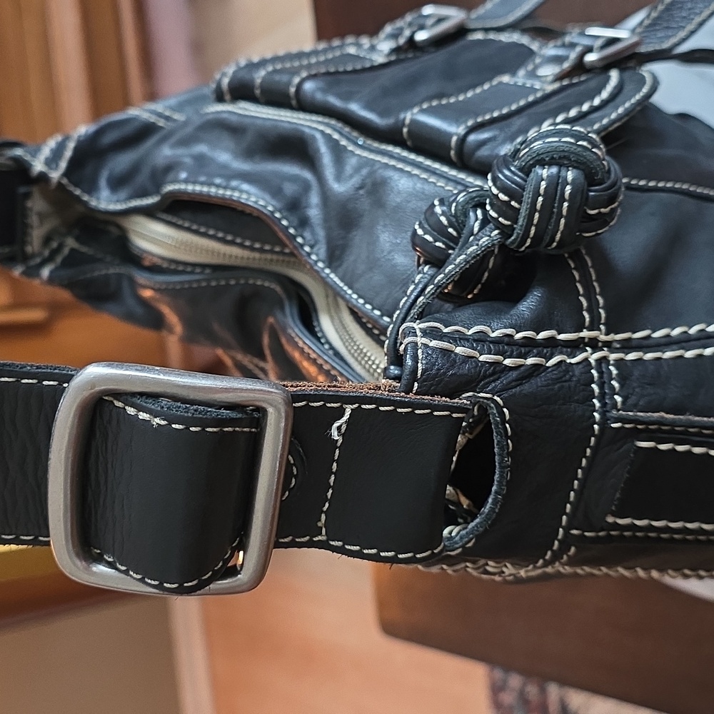 Fossil Black Pebbled Leather Hobo Shoulder Bag 🤍🩶 - Picture 5 of 17